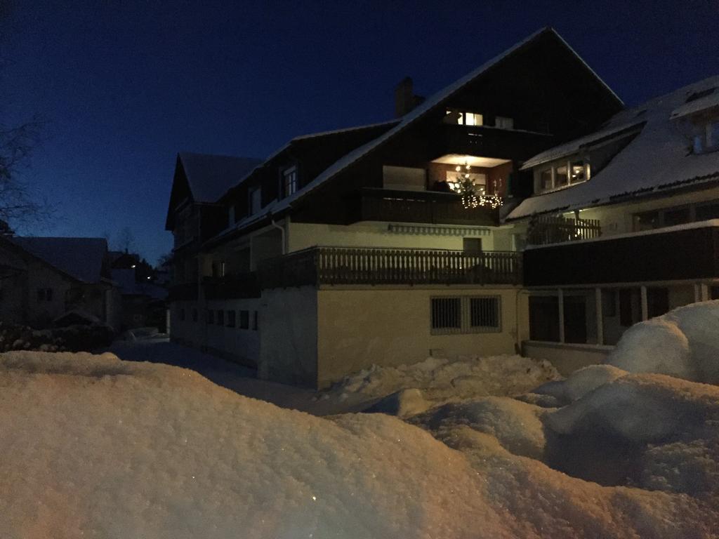 Ღlieblingsraum Fewo Stellplatz Babybett Disneytvღ Oberstaufen Exteriör bild